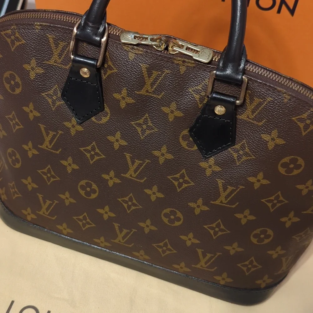 Louis Vuitton Alma Bag🔥🔥🔥 - Picture 11 of 14